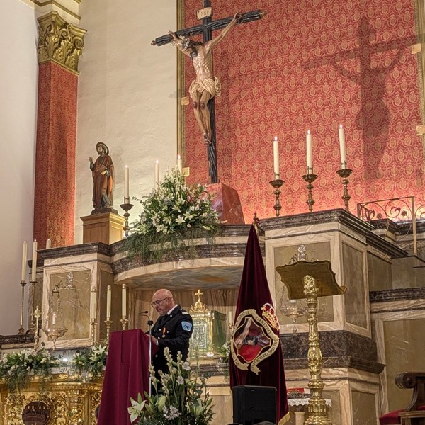 La Hermandad del Santísimo Cristo de la Luz celebra su XXII Pregón con un emotivo acto