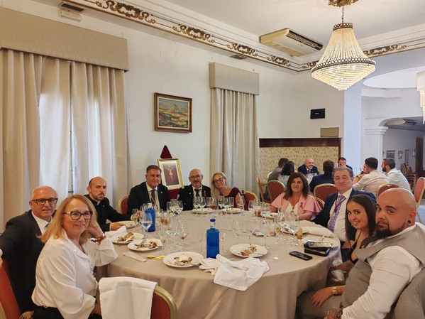 Comida hermandad 2025