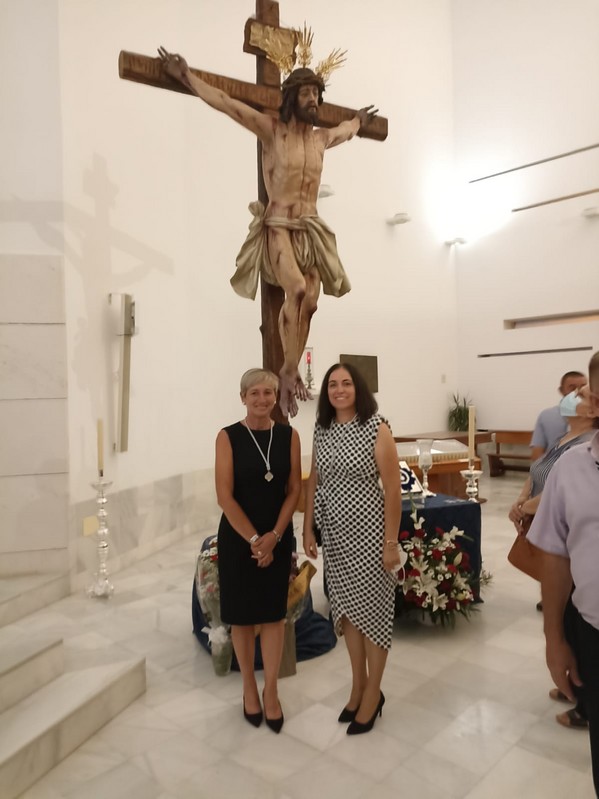 ASISTIMOS A LA MISA EN HONOR AL CRISTO DEL MAR EN ROQUETAS.