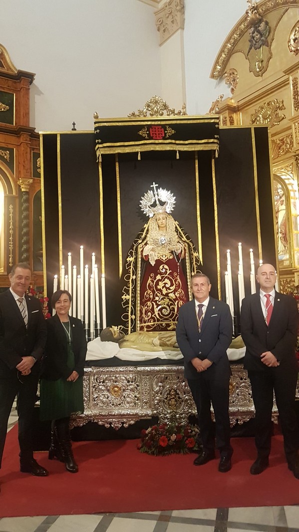 ASISTIMOS AL TRIDUO DE LA HERMANDAD DEL SANTO SEPULCRO Y NUESTRA SEÑORA DE LA SOLEDAD.